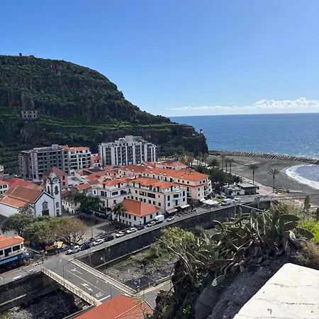 Апартаменты 4 Saints *