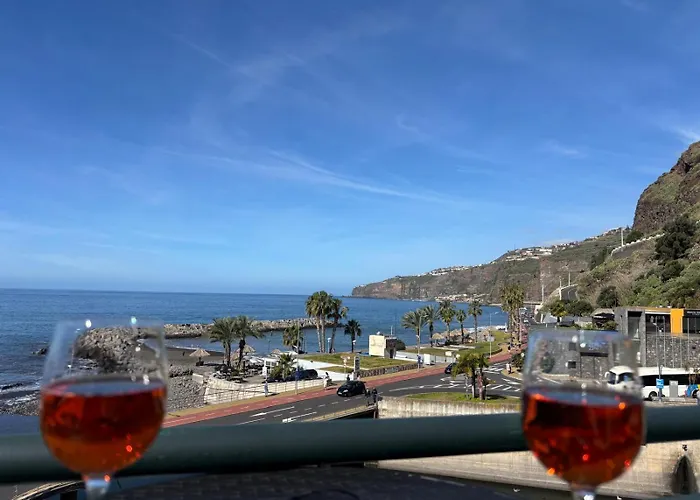 4 Saints * Ribeira Brava