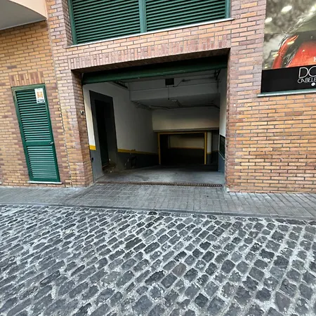 アパート 4 Saints *