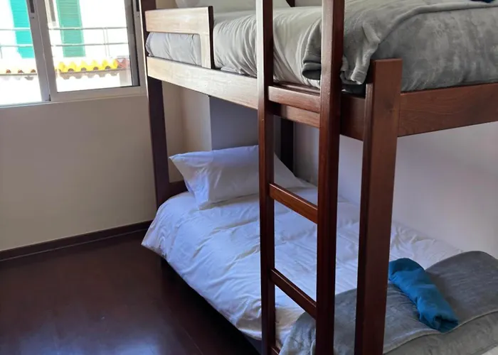 4 Saints * Ribeira Brava